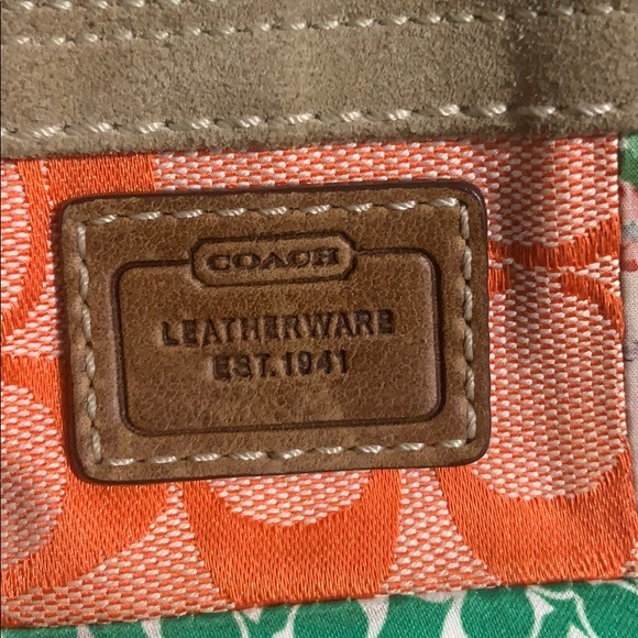 Coach Bag - Picture 2 of 11